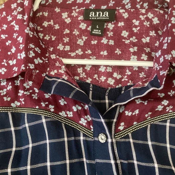 Blue and Red Plaid Button-Up Shirt - Picture 2 of 2